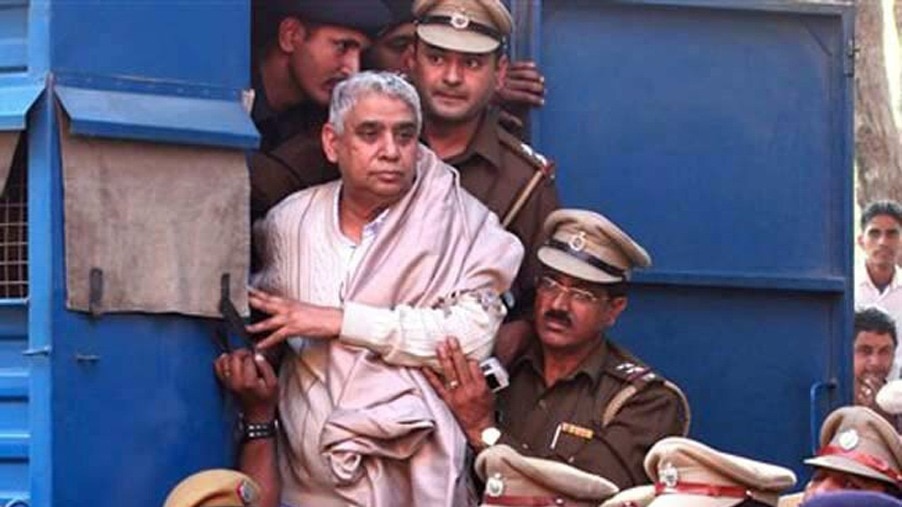 रामपाल के खिलाफ और भी संगीन मामले दर्ज हैं (फोटो-ITG)