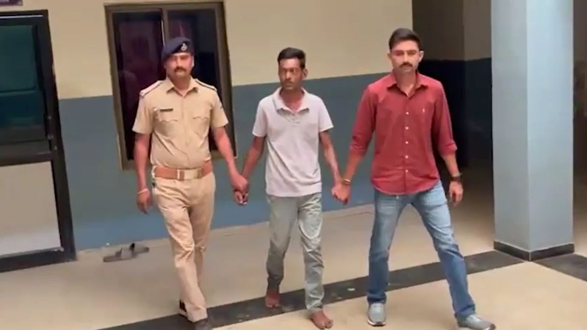 आरोपी ने खुद को अनमैरिड बताया था. (Photo: Screengrab)