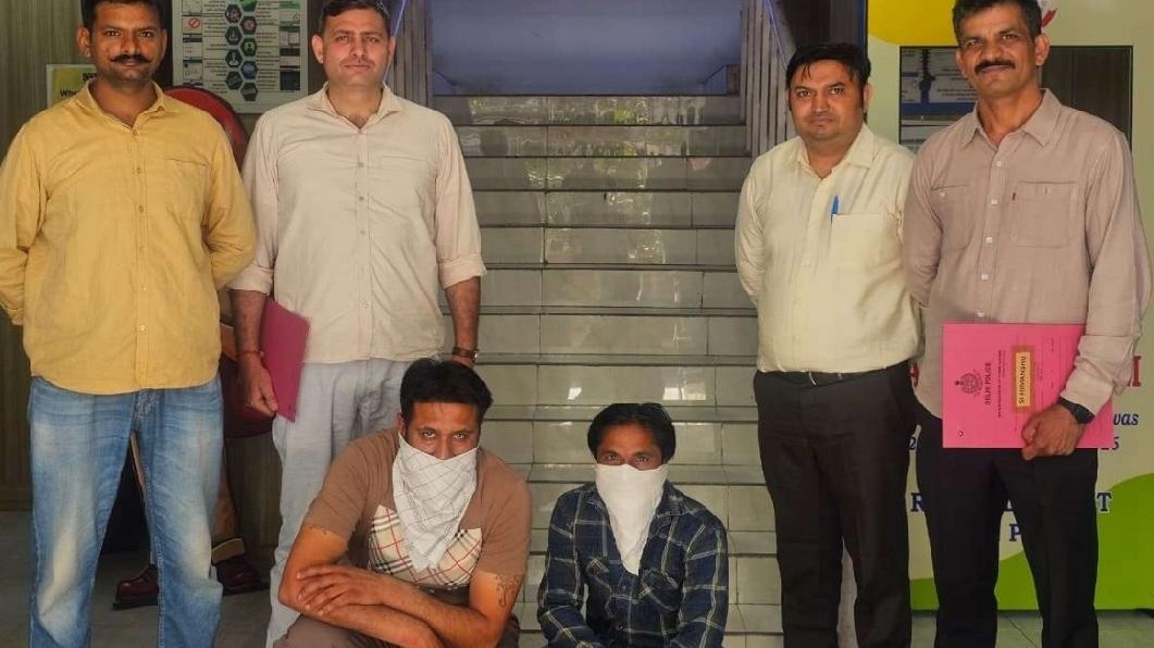 खान चाचा के मालिक का बेटा गिरफ्तार (Photo:  Arvind Ojha/Himanshu Mishra/ITG)