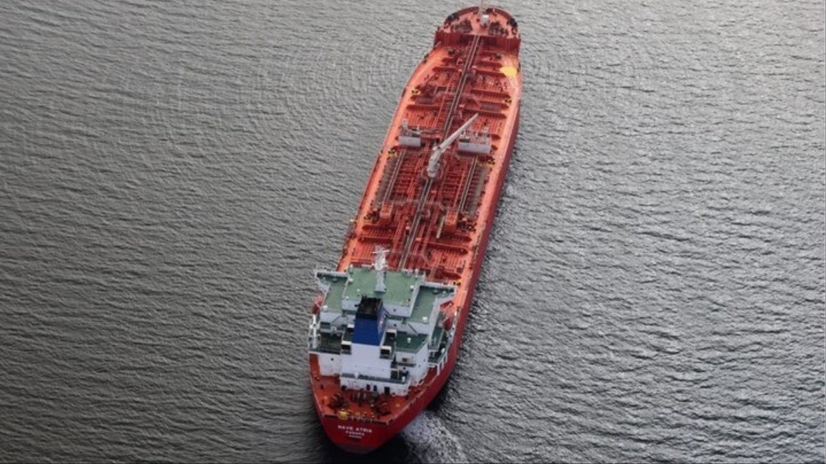 होर्मुज में जहाजों का महाजाम लगा है (Photo: Reuters)