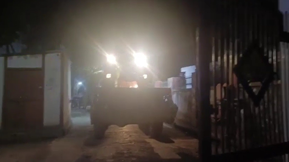 Bulldozer action in Barabanki court