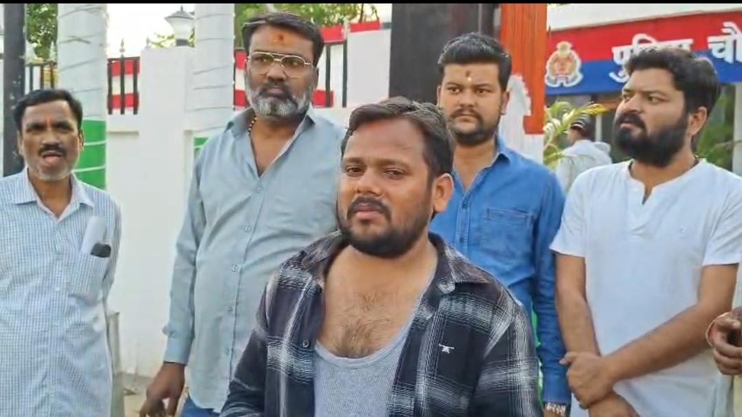 SDM ने कार्रवाई का भरोसा दिया है. (Photo: Siddhartha Gupta/ITG)