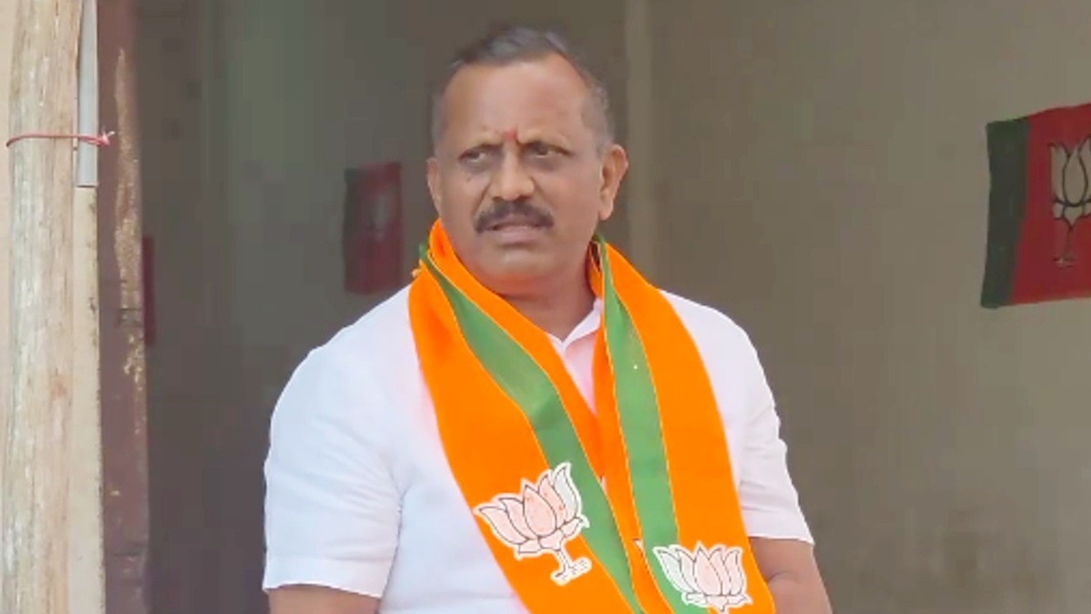 गुजरात ब्यूरोक्रेसी से राजनीति में बड़ा चेहरा शामिल हुआ.(Photo:Screengrab)