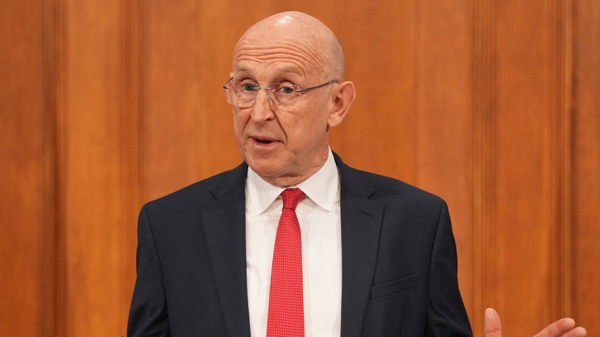 ब्रिटेन के समुद्री इलाके में क्यों छिपी थीं रूसी पनडुब्बियां! दो देशों ने मिलकर खदेड़ा