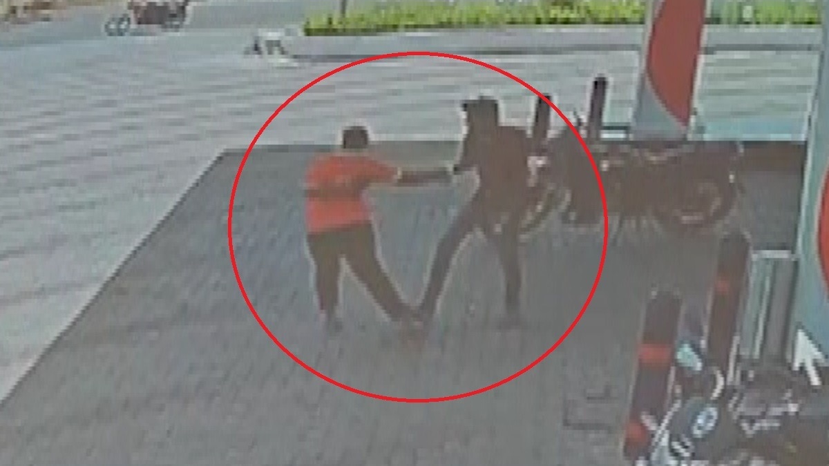 Husband killed his wife on Petrol Pump