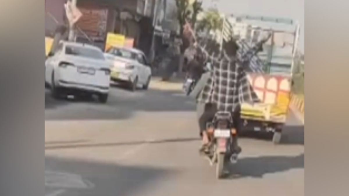 पुलिस ने कर ली आरोपियों की पहचान. (Photo: Screengrab)