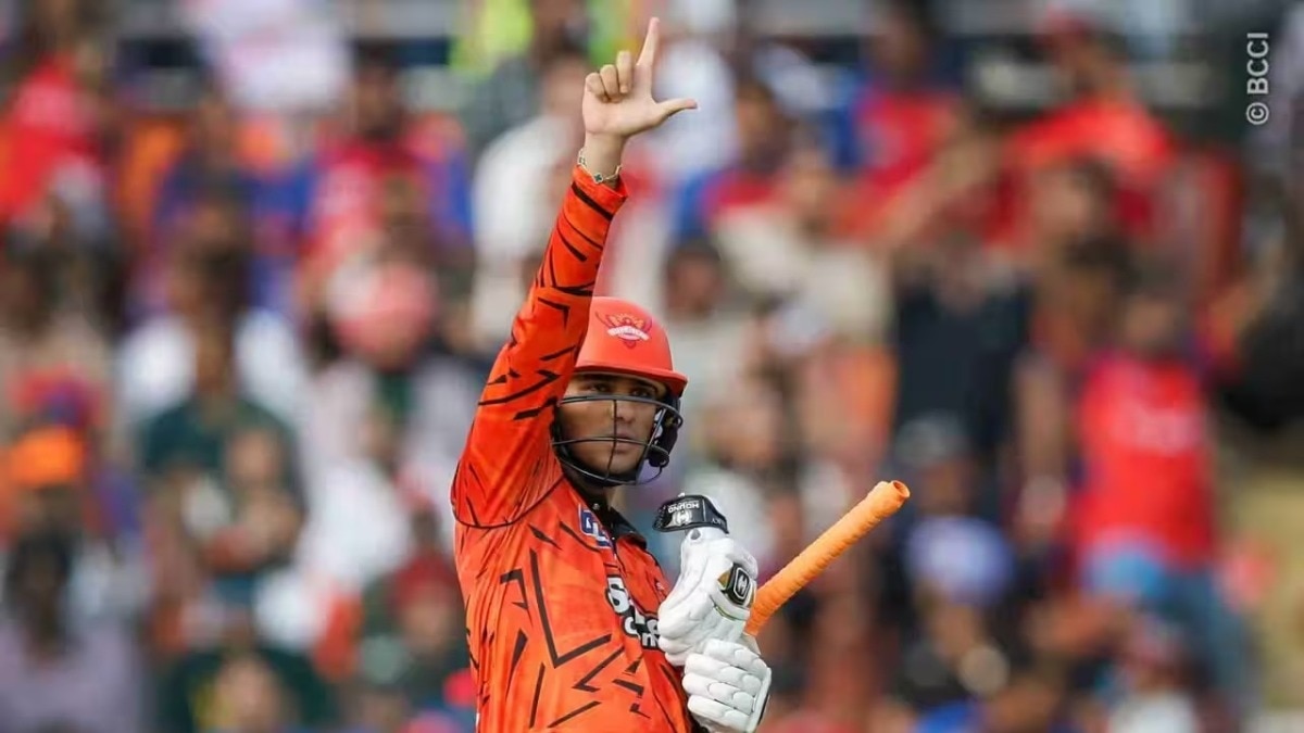 अभिषेक शर्मा ने पंजाब किंग्स के गेंदबाजों को जमकर धोया (Photo: ITG)