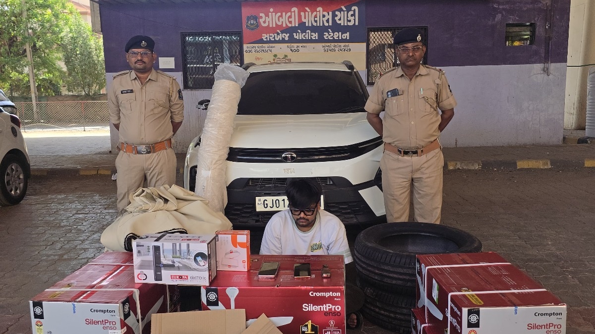 11 लाख का माल बरामद!(Photo: Brijesh Doshi/ITG)