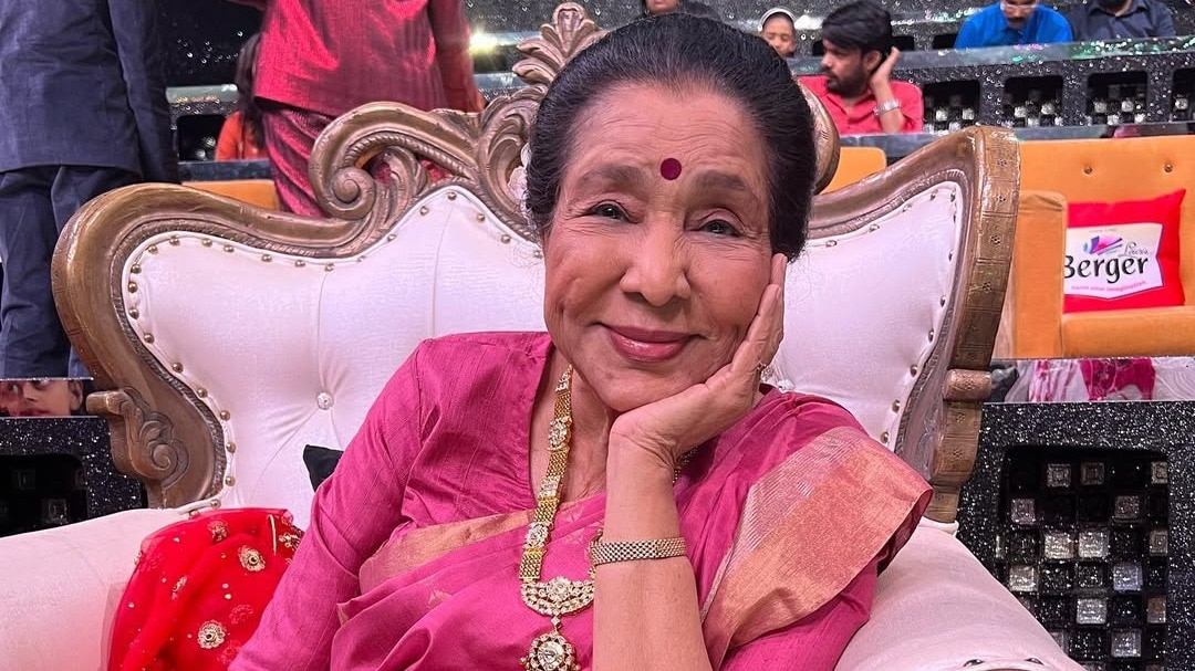 Asha Bhosle life and career