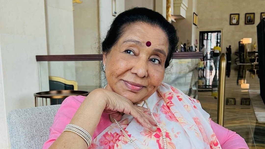 आशा भोसले का बिजनेस (Photo: Instagram @asha.bhosle)