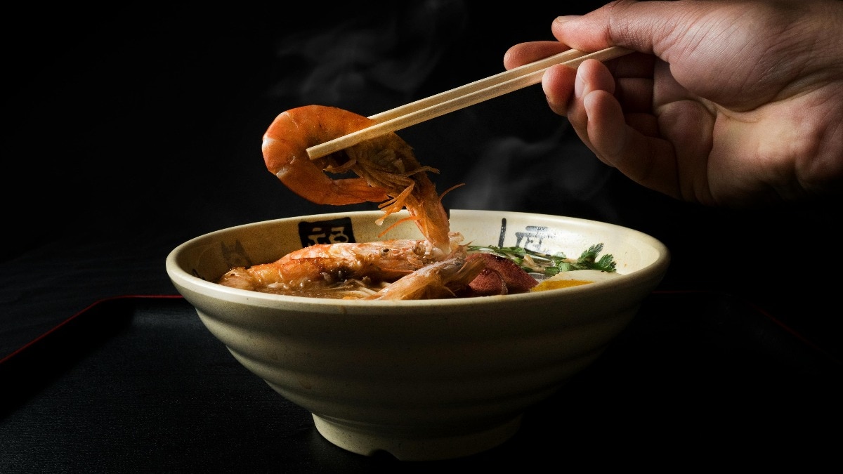 किम जोंग ईल के खाने-पीने में कुछ अजीबोगरीब चीजें थीं पसंद (Photo - Pexels) 