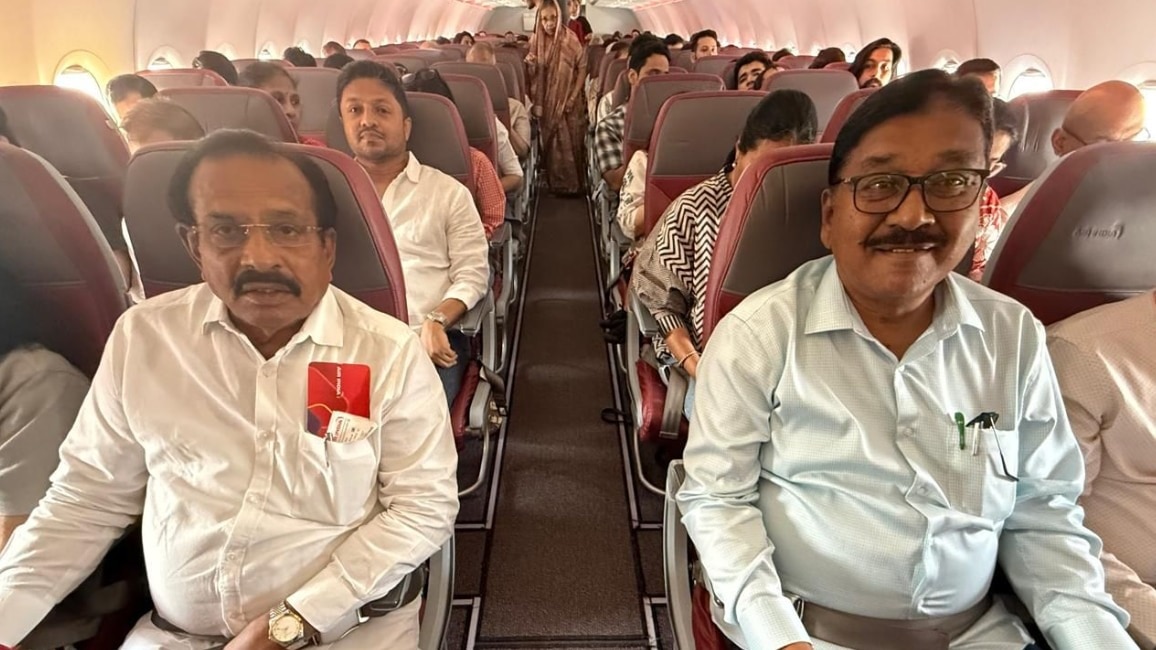 कर्नाटक की 'डिनर डिप्लोमेसी' पहुंची दिल्ली, 25 मंत्रियों की छुट्टी कराकर कुर्सी पाना चाहते हैं विधायक. (File Photo: ITG)