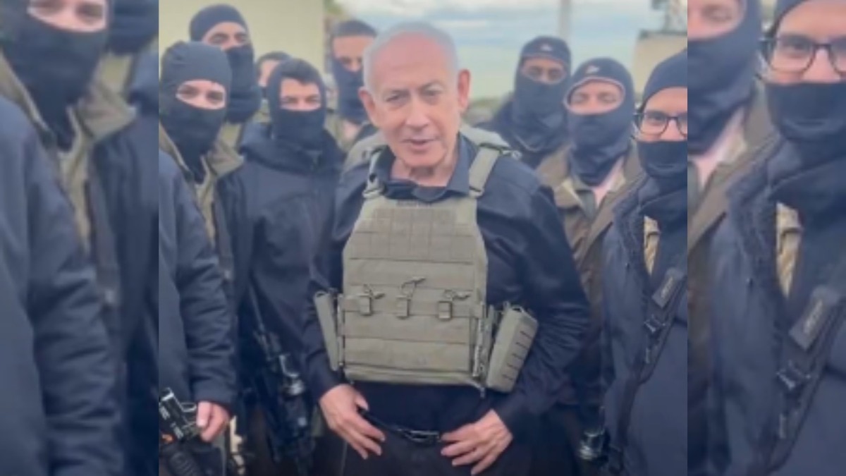 बुलेटप्रूफ जैकेट पहनकर लेबनान पहुंचे बेंजामिन नेतन्याहू, बोले- युद्ध जारी है