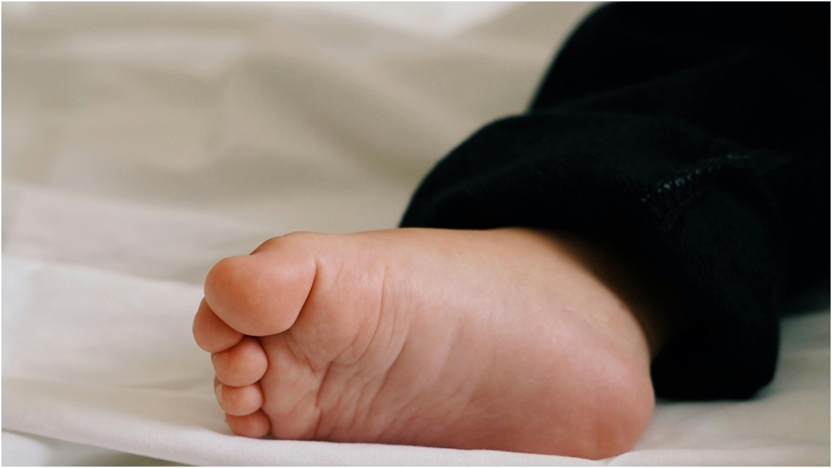 father-work-life-balance-struggle-11-to-11-job-missing-son-time