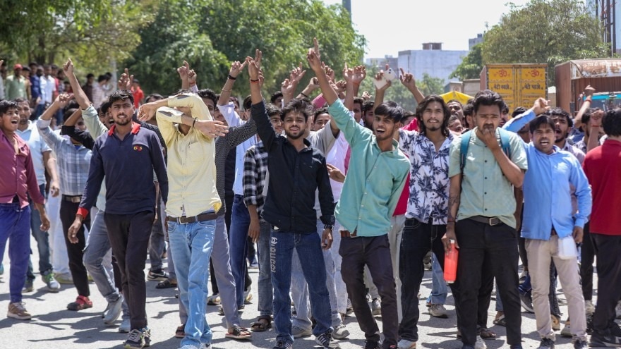 खाना-पीना छोड़िए, टॉयलेट तक नहीं जा पाते... प्रोटेस्टर्स के सामने ये भी परेशानियां