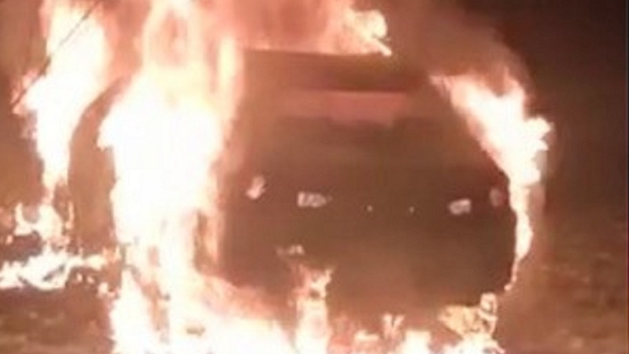 elderly man sets car on fire in Kottayam