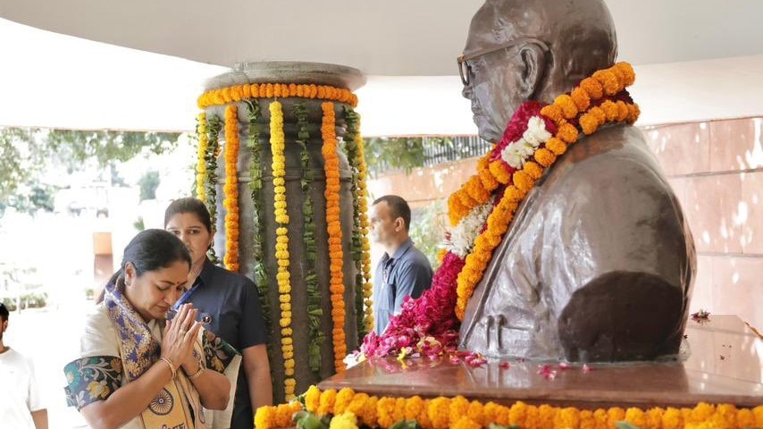 Delhi CM Rekha Gupta pays tribute to BR Ambedkar on his 135th Birth Anniversary 