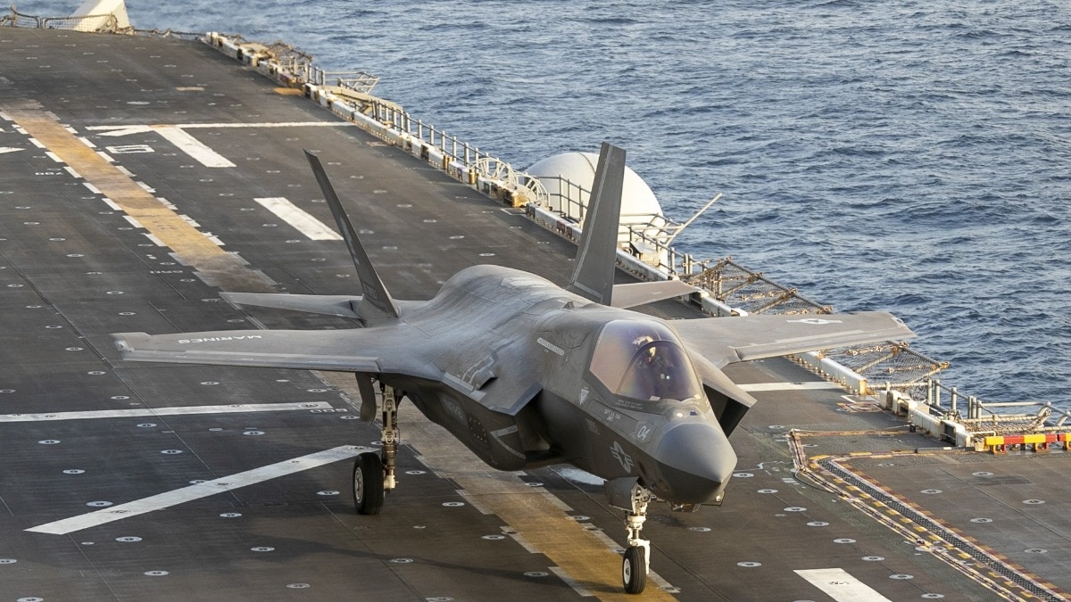 होर्मुज ब्लॉकेड के लिए US ने उतारे 10 हजार कमांडो, फारस की खाड़ी पर अमेरिकी कंट्रोल!