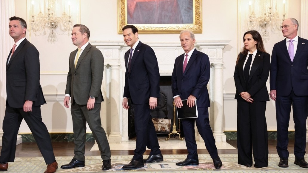 मार्को रूबियो ने वॉशिंगटन में विदेश विभाग में इज़रायली राजदूत लाइटर और लेबनानी राजदूत मोअवाद से मुलाक़ात की. (Photo: Reuters)