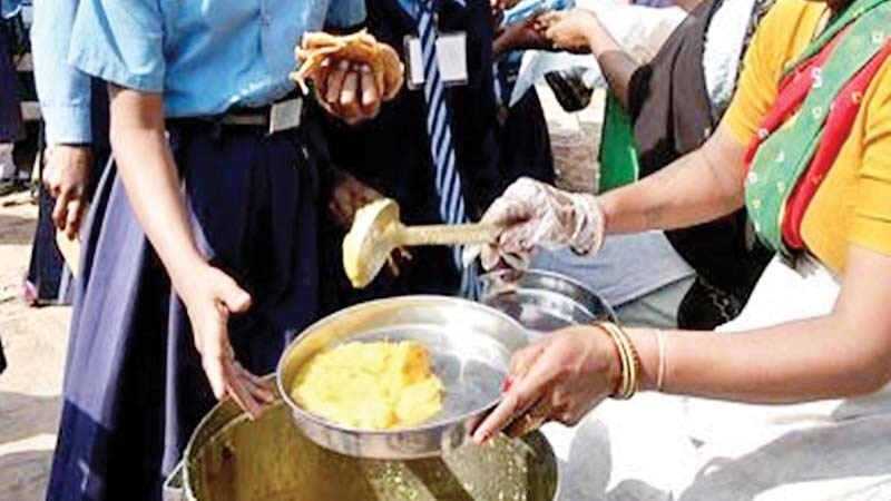 बासी खाना खाने से छात्रा की मौत और कई अन्य बच्चे हुए बीमार. (File Photo: ITG)