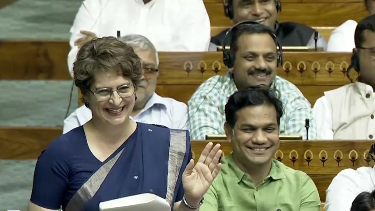 During the discussion in the Lok Sabha, a light exchanges seen between Priyanka Gandhi and Amit Shah.