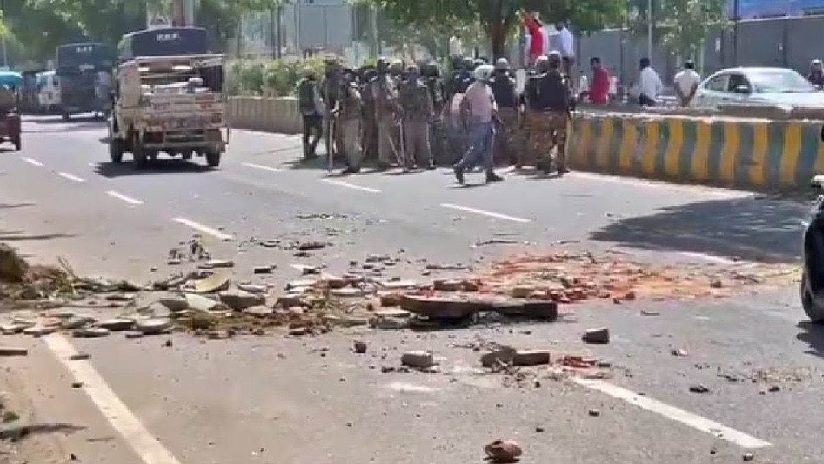 नोएडा हिंसा का पाकिस्तानी कनेक्शन आया सामने! पुलिस का दावा- PAK हैंडलर्स ने भड़काया