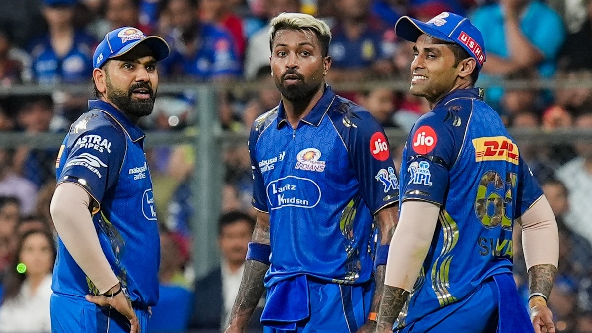 MI की कहानी: गिरकर उठने वाली टीम, क्या फिर लिखेगी नया इतिहास? (Photo: PTI)