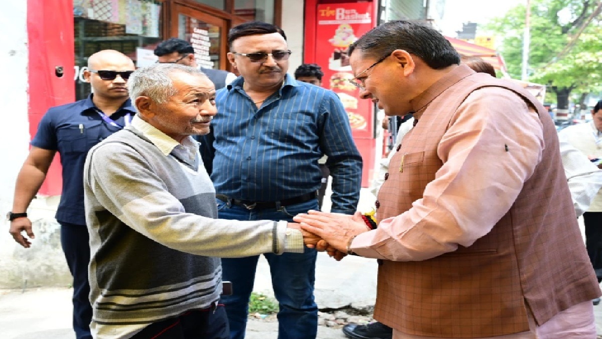 सीएम पुष्कर सिंह का औचक निरीक्षण (Photo: Ankit Sharma/ITG)