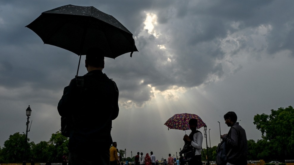 वीकेंड पर जारी रहेगी बादलों की आवाजाही (Photo-PTI)