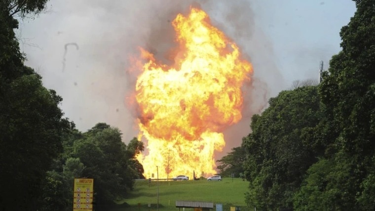 मलेशिया के एक गांव में आग लगने से 200 घर खाक, सड़क पर आए सैकड़ों परिवार