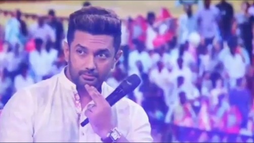 DJ पर बजा सियासी गीत.(Photo: Screengrab)