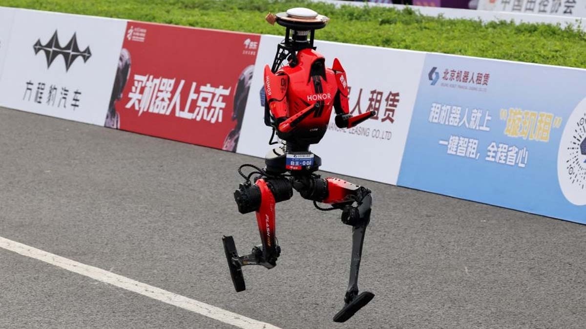Lightning robot half-marathon