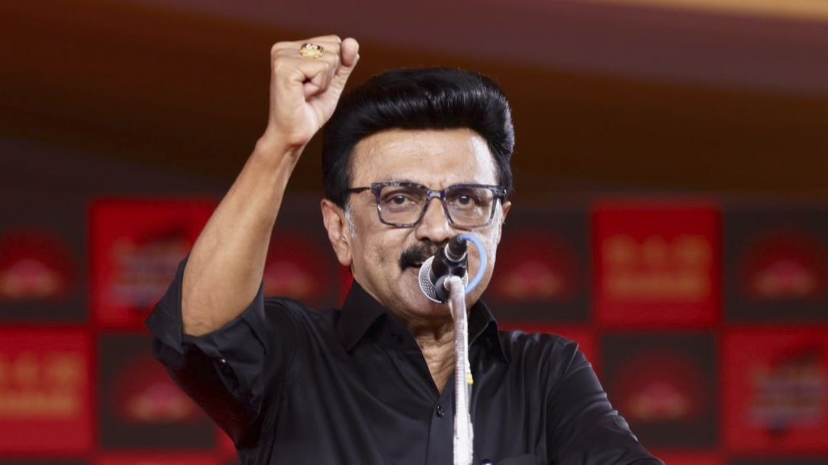 mk stalin fist