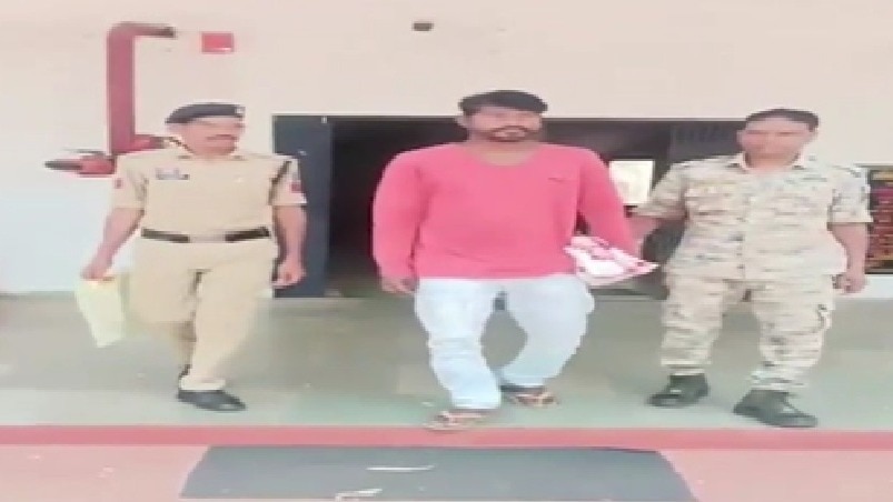 बलरामपुर में बुजुर्ग की पीट-पीटकर हत्या. (Photo: Screengrab)