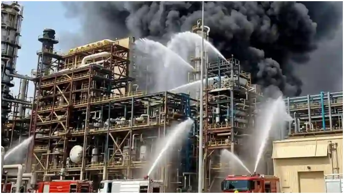 एनआईए ने राजस्थान के एचपीसीएल रिफाइनरी में लगी आग की घटना की जांच शुरू कर दी है. (Photo: PTI)
