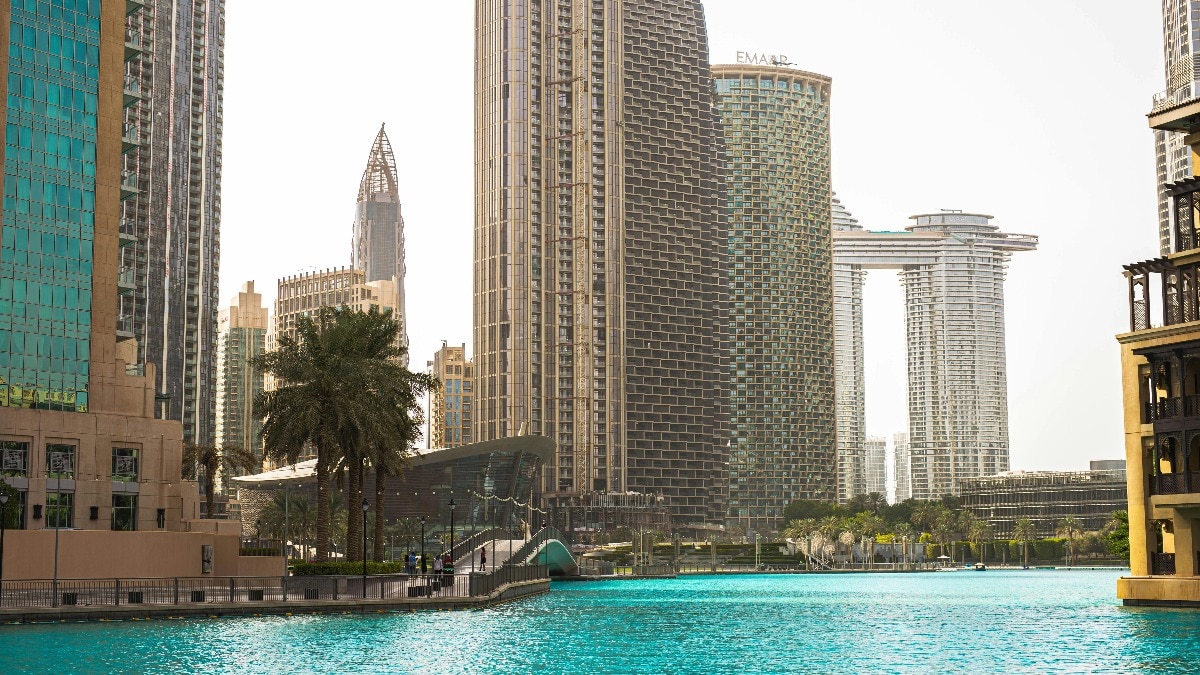 दुबई का रियल एस्टेट बाजार बेहाल, कोविड के बाद पहली बार गिरे घरों के दाम