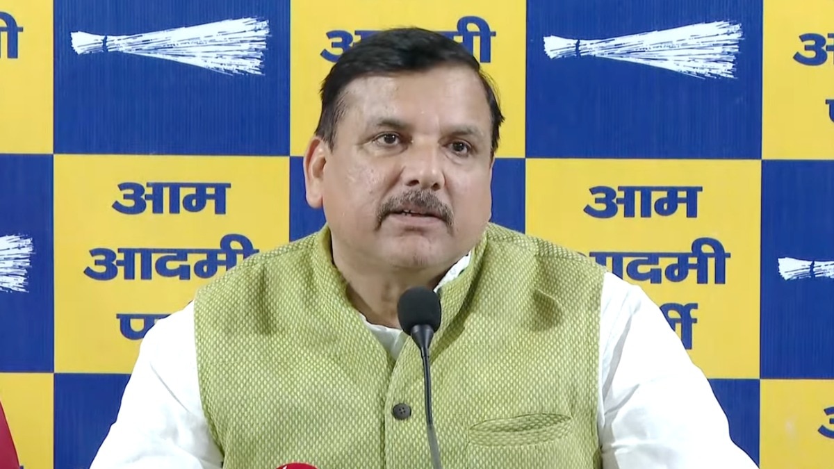 प्रेस वार्ता करते हुए संजय सिंह (Photo: Youtube/ @AAP)