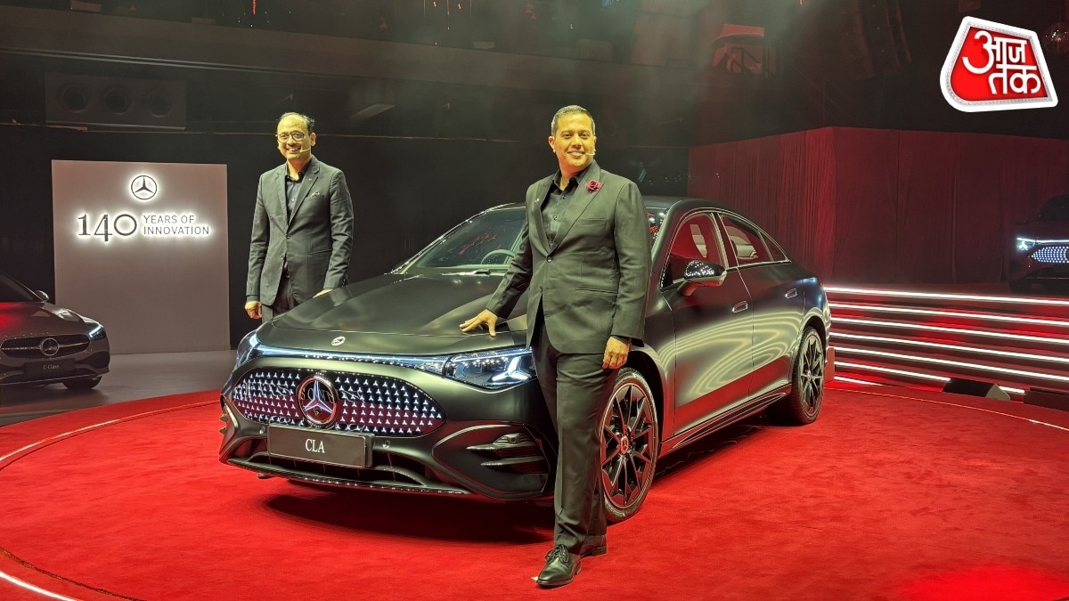 मसाज सीट... सुपरसक्रीन, सिंगल चार्ज में दिल्ली-लखनऊ! धांसू इलेक्ट्रिक कार लॉन्च