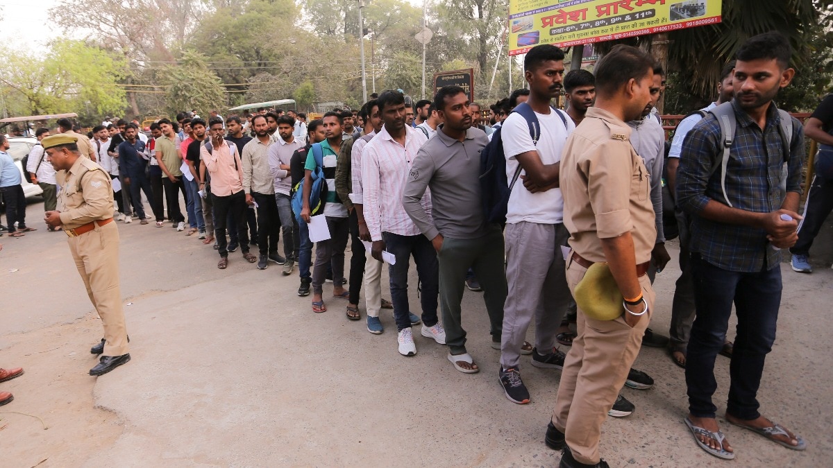 यूपी होमगार्ड रिटन परीक्षा का आयोजन आज से. (Photo :PTI)