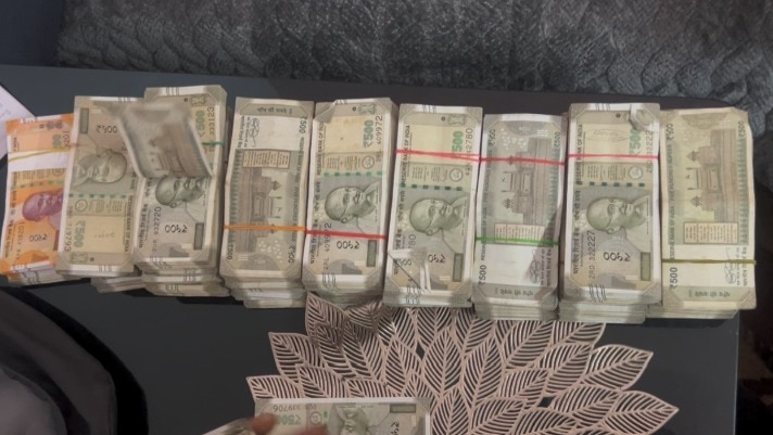 आरोपी को अदालत में पेश किया गया.(Photo: ANSHUL SINGH/ITG)