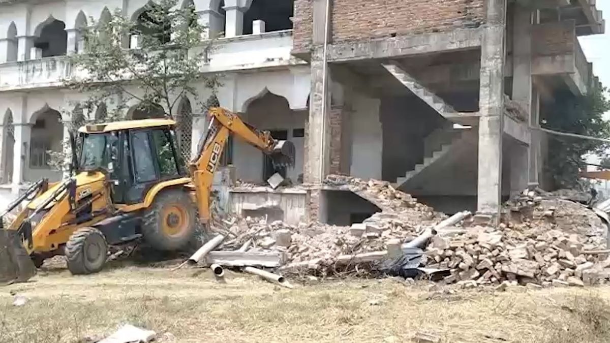 मौलाना पर अवैध तरीके से विदेशी फंडिंग के लगे हैं आरोप. (Photo: Screengrab)