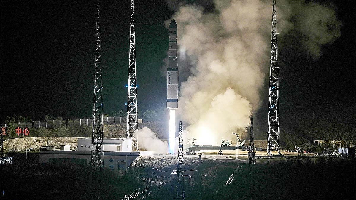 China Pakistan satellite launch