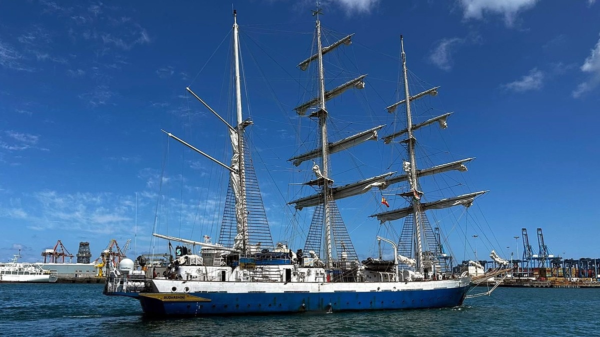 INS सुदर्शिनी ने लास पाल्मास में पोर्ट कॉल पूरा किया, अगला डेस्टिनेशन पोर्ट वर्डे