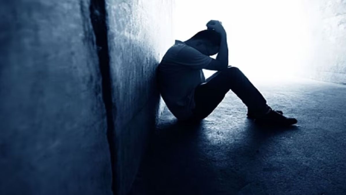 UP: एटा में युवक ने की खुदकुशी, पत्नी से विवाद के चलते उठाया कदम