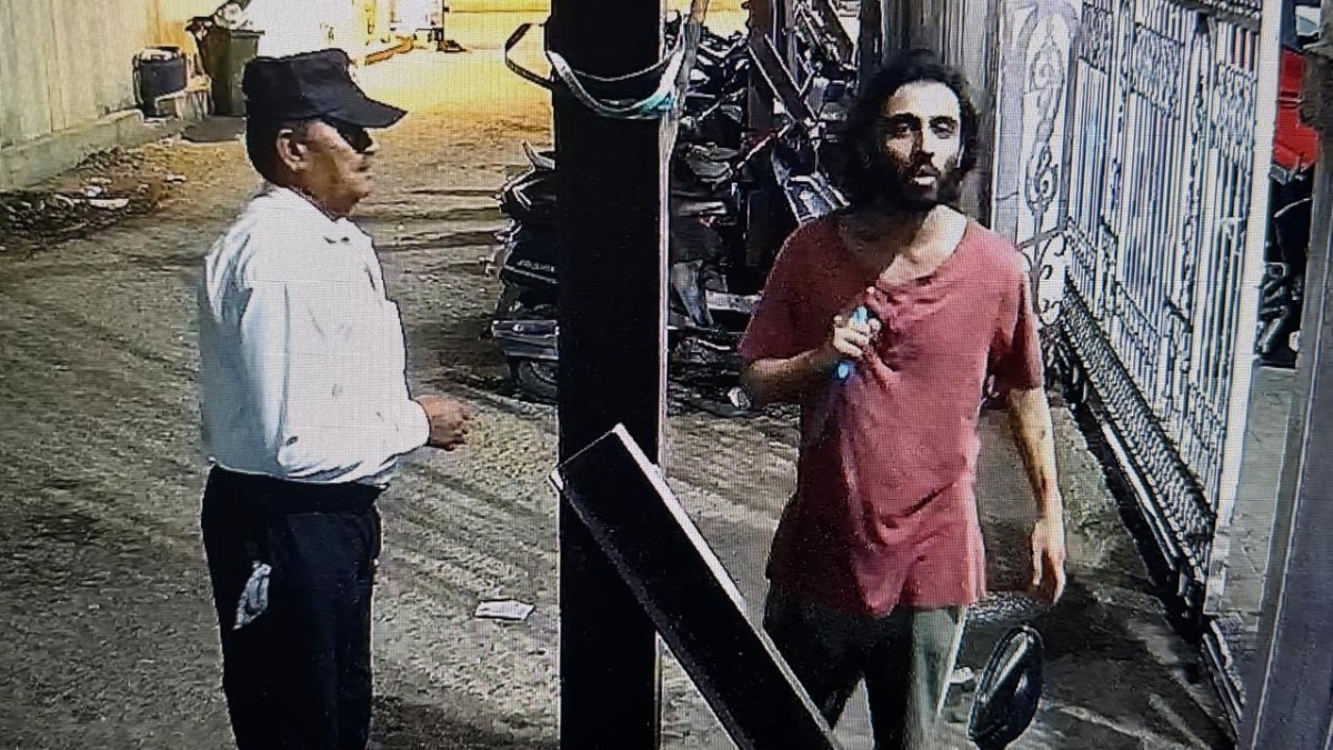 दो सुरक्षा गार्डों पर चाकू से हमला करने वाले आरोपी जैब अंसारी को पुलिस ने किया गिरफ्तार. (photo: ITG)