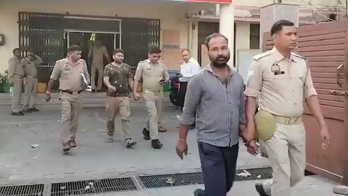 Four culprits including woman hanged in Shekhar murder case 