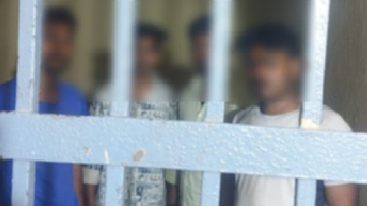 देर रात बस में महिला-बच्ची से छेड़छाड़: X पर अलर्ट मिलते ही पुलिस ने आरोपियों को दबोचा