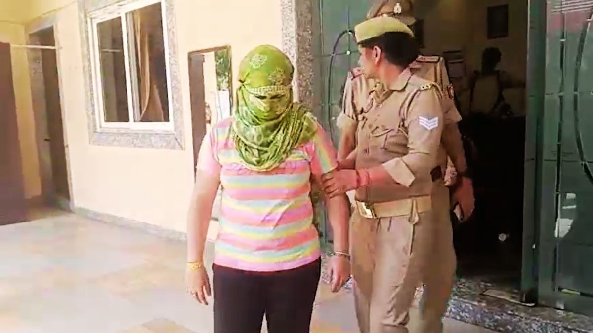 खाते में 55 लाख, लग्जरी SUV और फर्जी IAS... बरेली की 'मैडम कलेक्टर' की कहानी