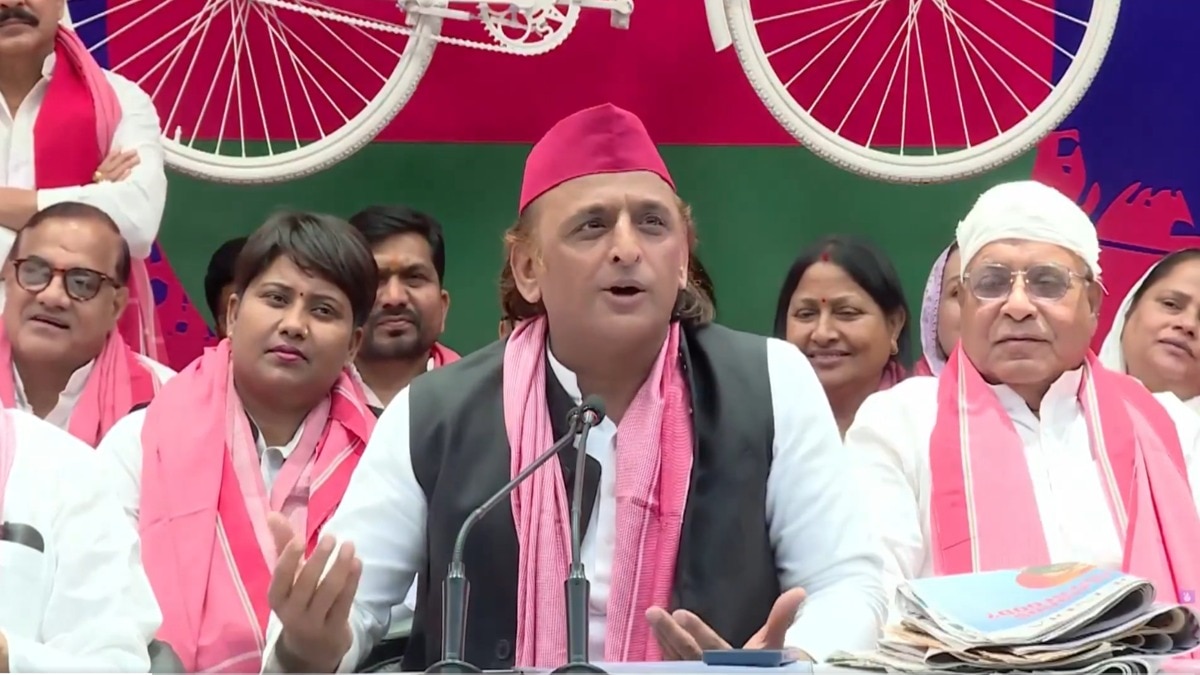 यूपी विधानसभा के विशेष सत्र से पहले अखिलेश यादव का बीजेपी के खिलाफ निंदा प्रस्ताव लाने का ऐलान. (Photo: X/@samajwadiparty)