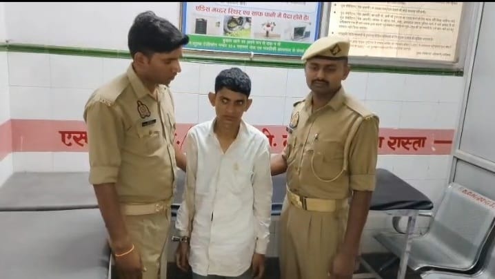Accused youth in the custody of Sambhal Police (Photo: ITG)